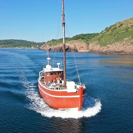 Varra Water - Unique Boat Accomodation - Bornholm Neksø Buitenkant foto