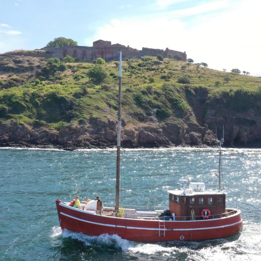 Varra Water - Unique Boat Accomodation - Bornholm Neksø Buitenkant foto